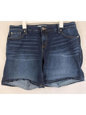 Torrid Womens Jean Shorts - Size 16 - Blue - 6 in Inseam